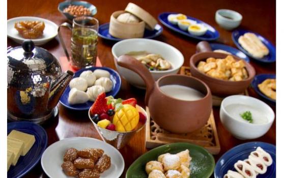 12月24日财经早餐:欧洲能源危机加剧供应紧张,圣诞节前油价喜迎三连阳,金价站稳千八关口